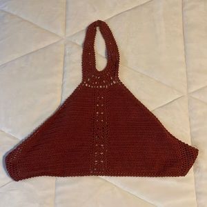 Super cute for summer. Dark maroon color.